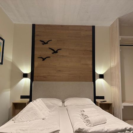 Loox Ostrovo- Boutique House-Noclegi Nad Morzem Ostrowo  Buitenkant foto